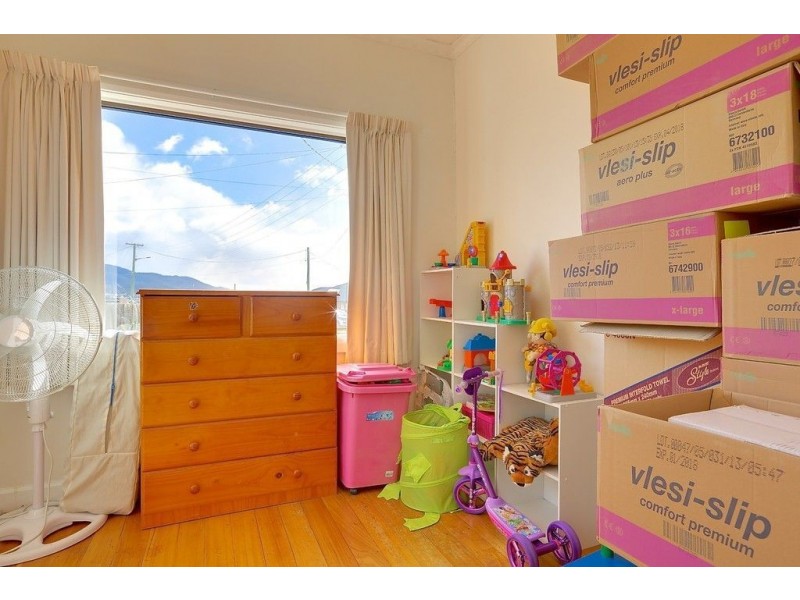 8 Ewens Court, Glenorchy TAS 7010