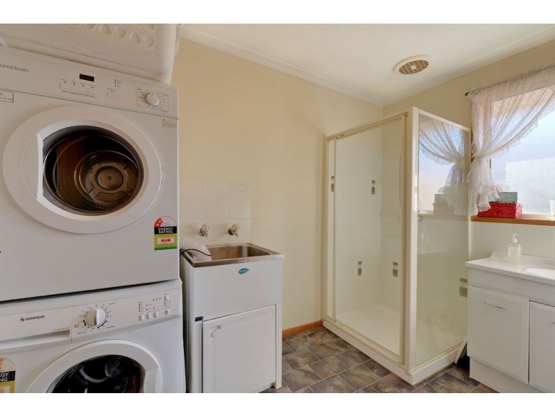 4/12 Vieste Drive, Glenorchy TAS 7010