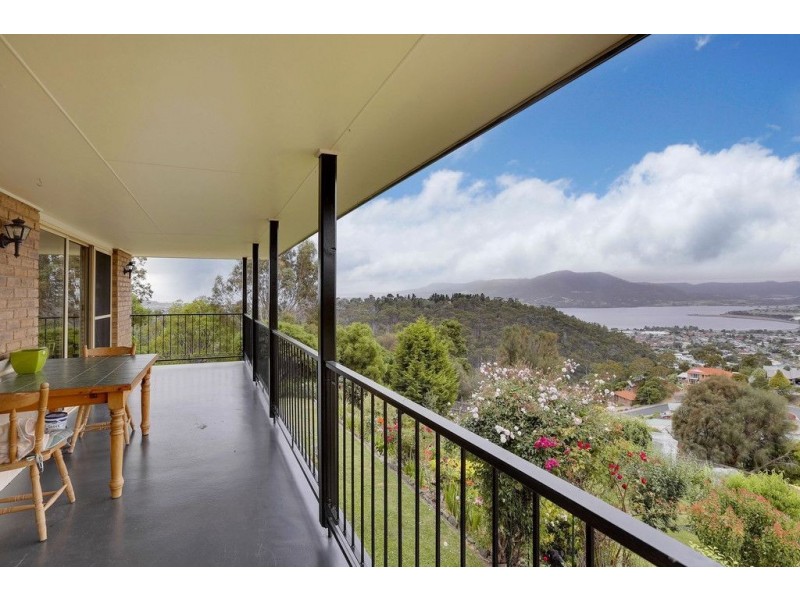 38 Jasanda Drive, Montrose TAS 7010