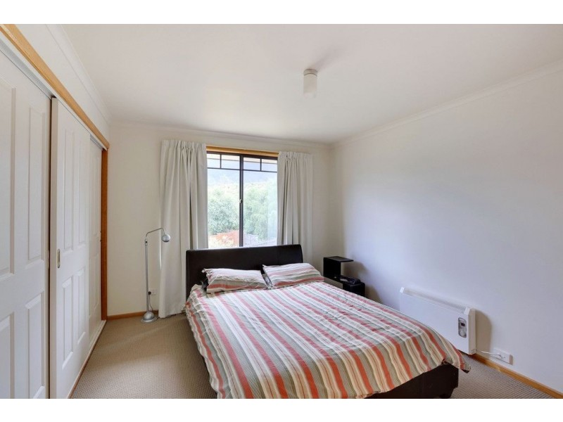2 Treetops Court, Claremont TAS 7011