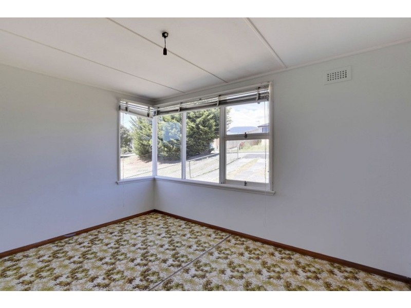 16 Danina Street, Chigwell TAS 7011
