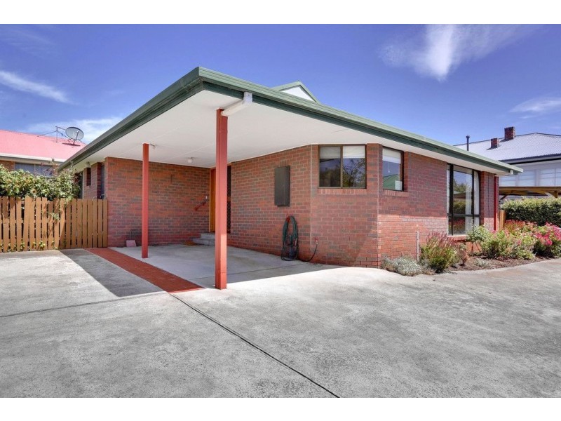 2/73 Giblin Street, Lenah Valley TAS 7008