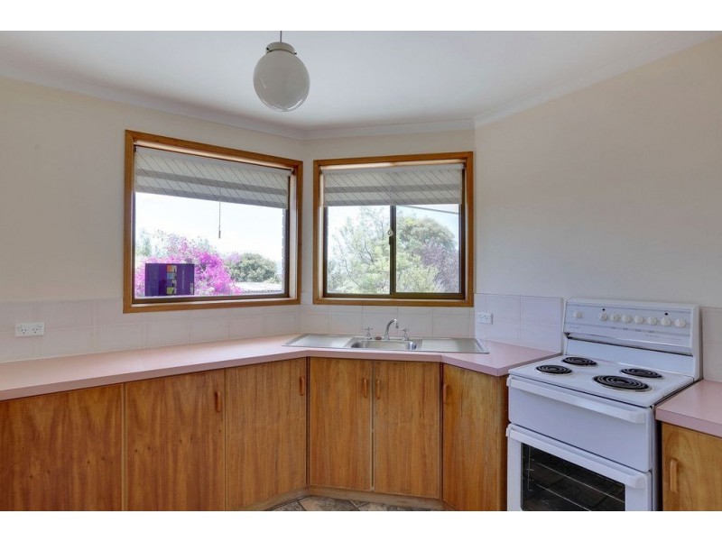 2/73 Giblin Street, Lenah Valley TAS 7008