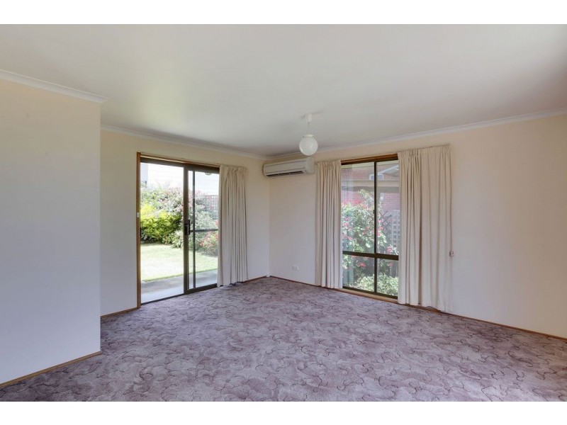 2/73 Giblin Street, Lenah Valley TAS 7008