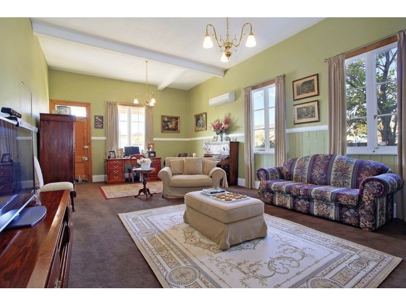 97 Main Street, Kempton TAS 7030