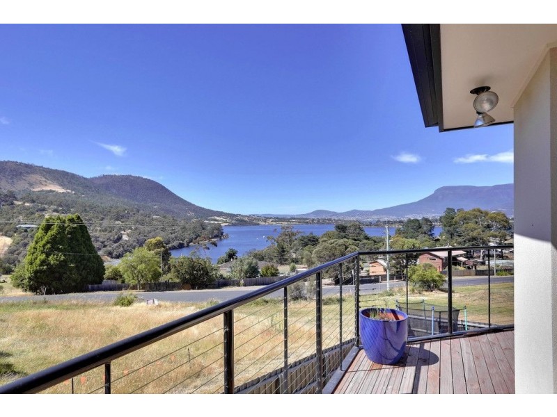 45 Clives Avenue, Old Beach TAS 7017