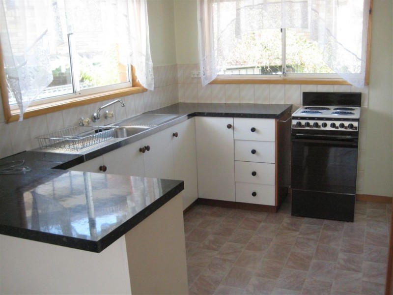 4/12 Vieste Drive, Glenorchy TAS 7010