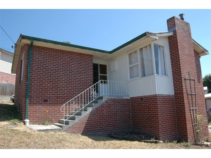 2 Spring Street, Claremont TAS 7011