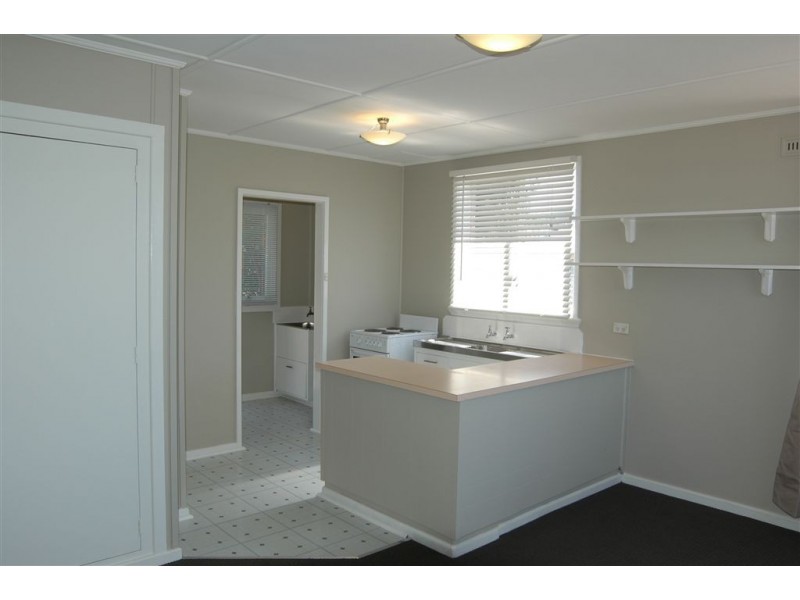 2 Spring Street, Claremont TAS 7011