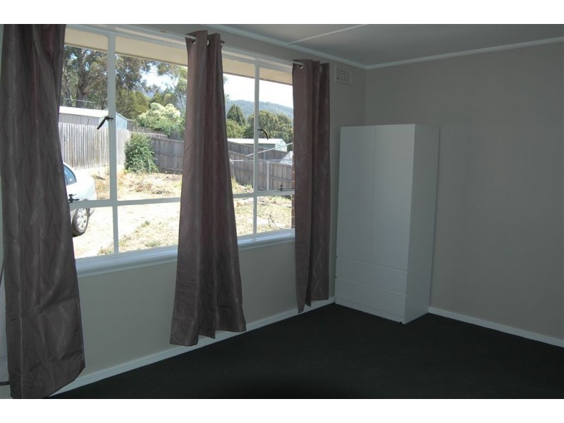 2 Spring Street, Claremont TAS 7011