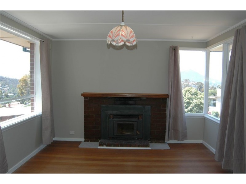 2 Spring Street, Claremont TAS 7011