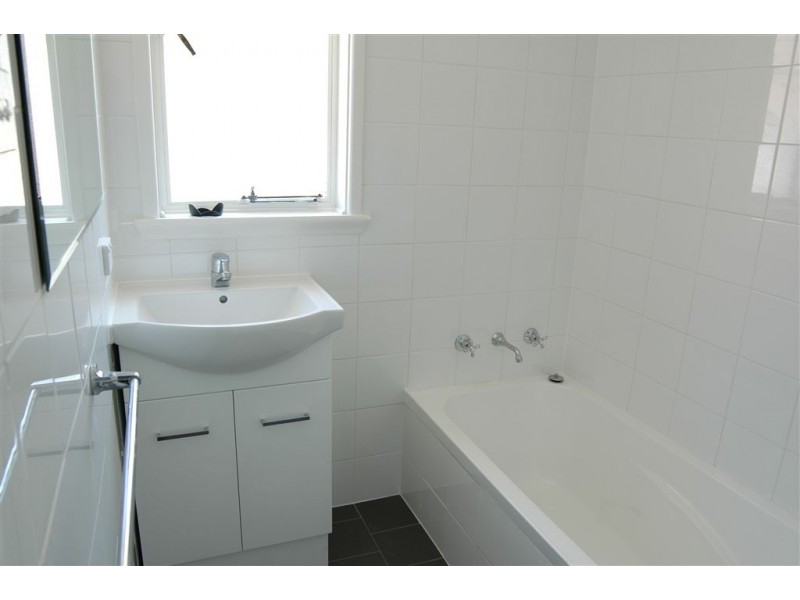 2 Spring Street, Claremont TAS 7011