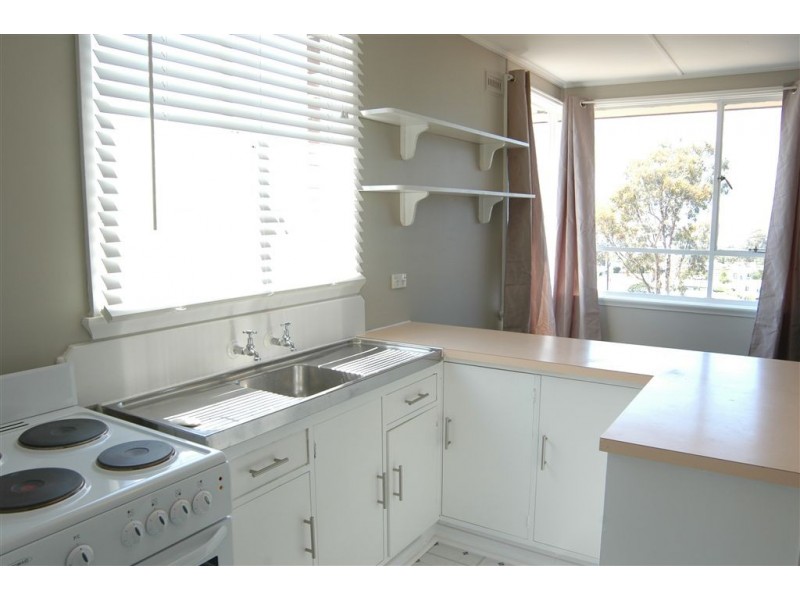 2 Spring Street, Claremont TAS 7011