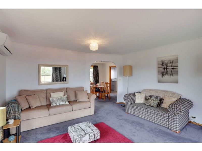 2/8 Clives Avenue, Old Beach TAS 7017