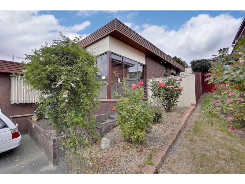 2/1 Louise Road, Austins Ferry TAS 7011