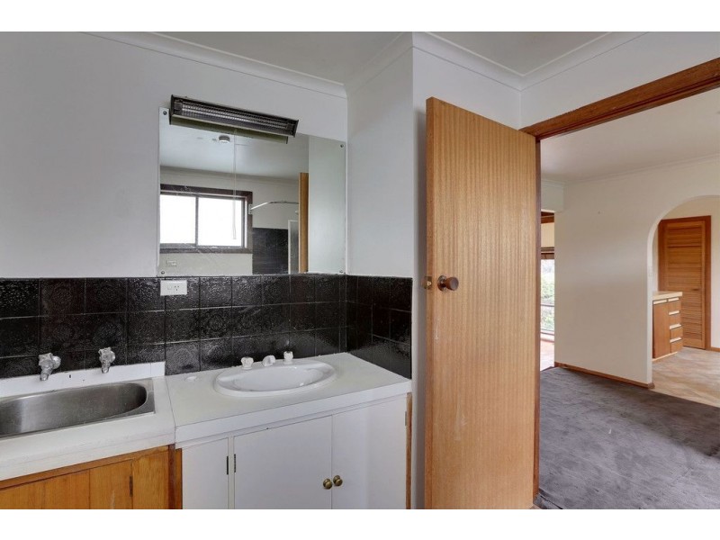 2/1 Louise Road, Austins Ferry TAS 7011