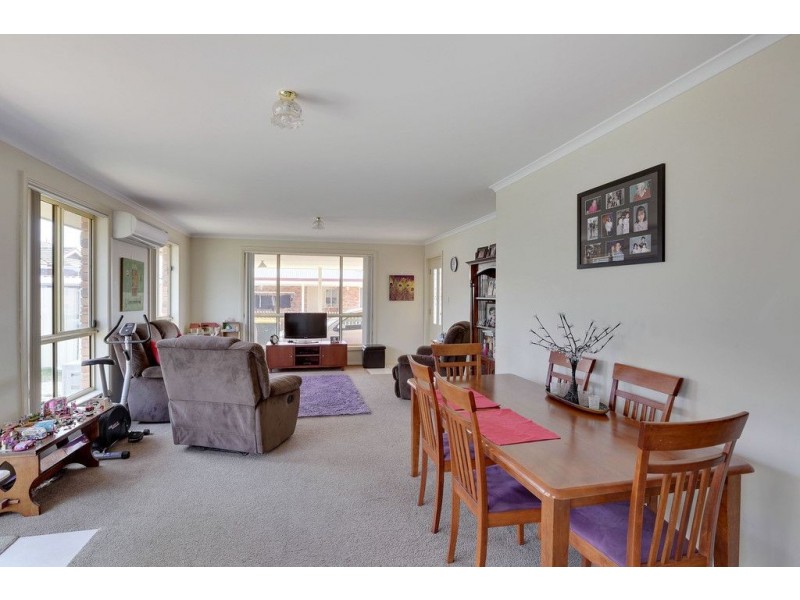 2/14 Madison Avenue, Brighton TAS 7030