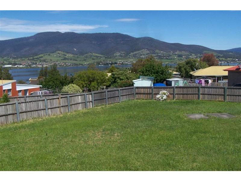 79 Lamprill Circle, Herdsmans Cove TAS 7030