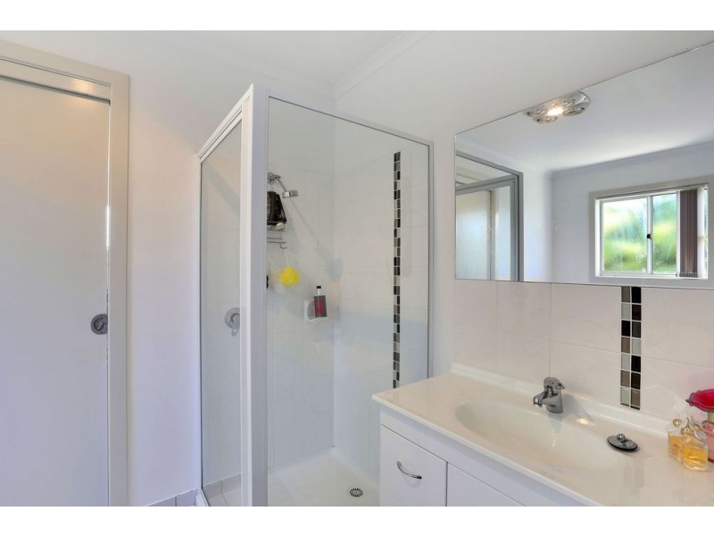 2/17 Lucas Place, Brighton TAS 7030