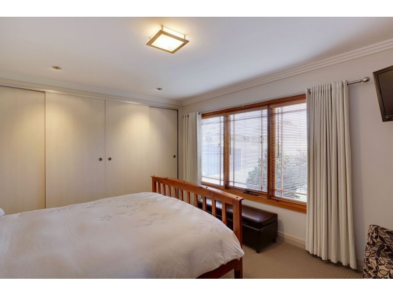 15b McGough Street, Glenorchy TAS 7010