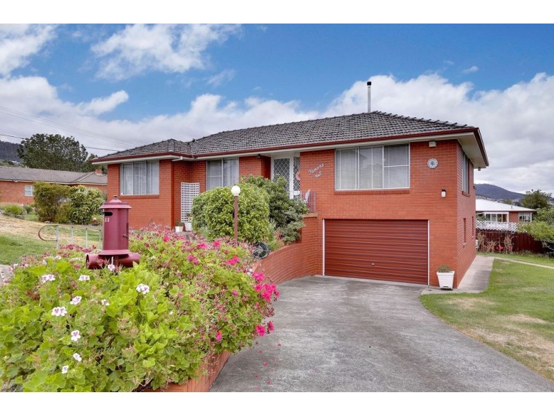 2 Riverview Parade, Rosetta TAS 7010
