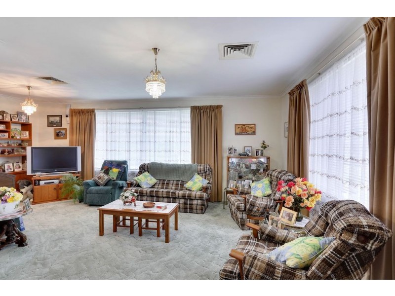 2 Riverview Parade, Rosetta TAS 7010