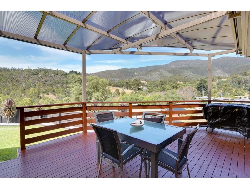 8 Travers Court, Claremont TAS 7011