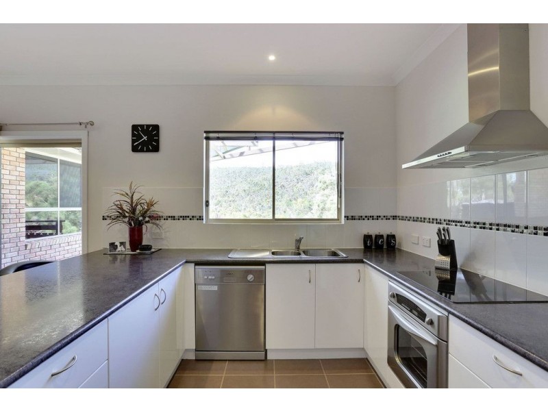 8 Travers Court, Claremont TAS 7011