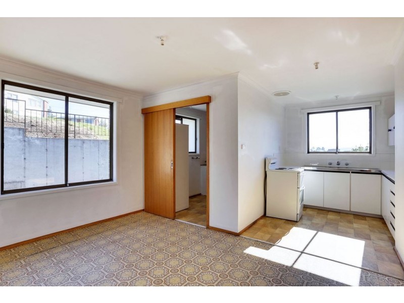 24 Canberra Road, Claremont TAS 7011