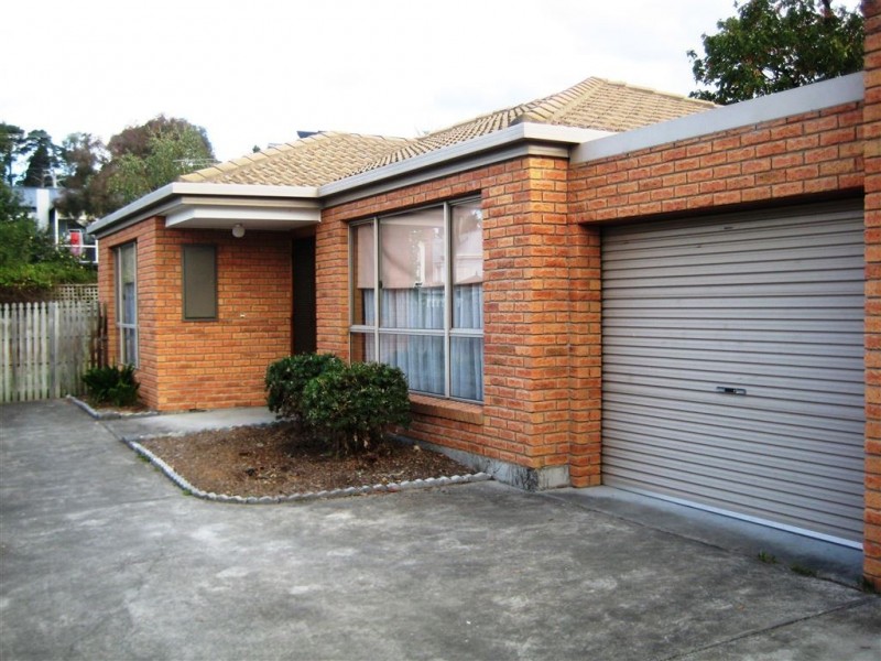 2/25 Philip Avenue, Montrose TAS 7010