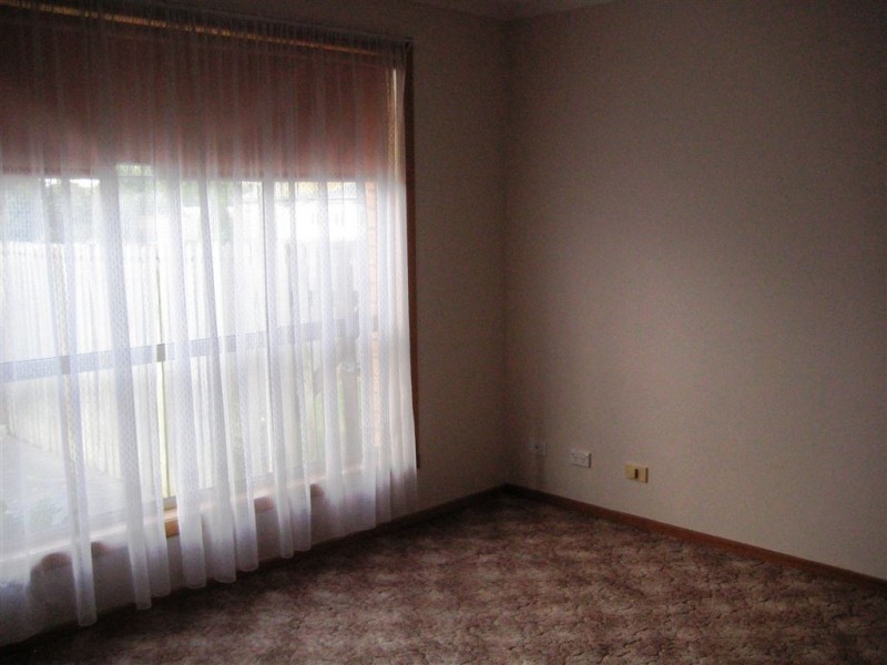 2/25 Philip Avenue, Montrose TAS 7010