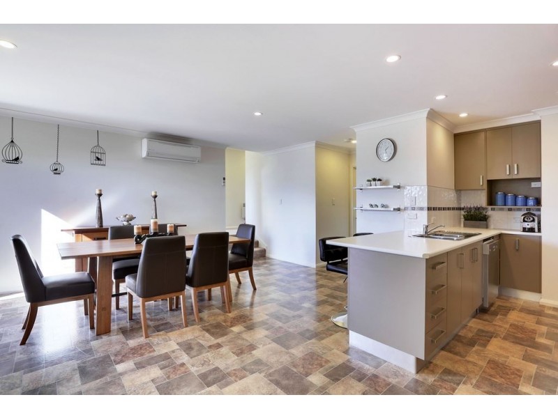 1 Travers Court, Claremont TAS 7011