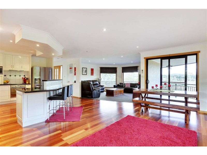 15 Lakeland Drive, Forcett TAS 7173