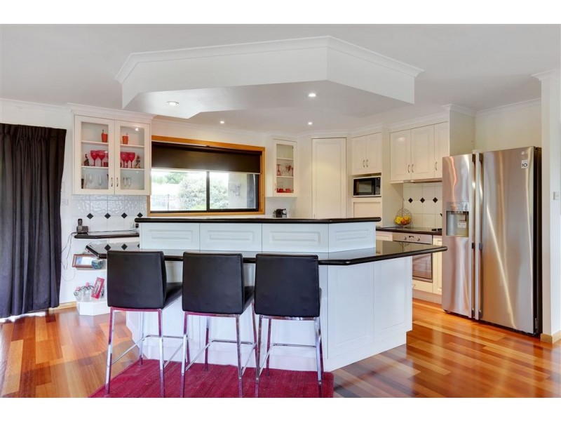 15 Lakeland Drive, Forcett TAS 7173