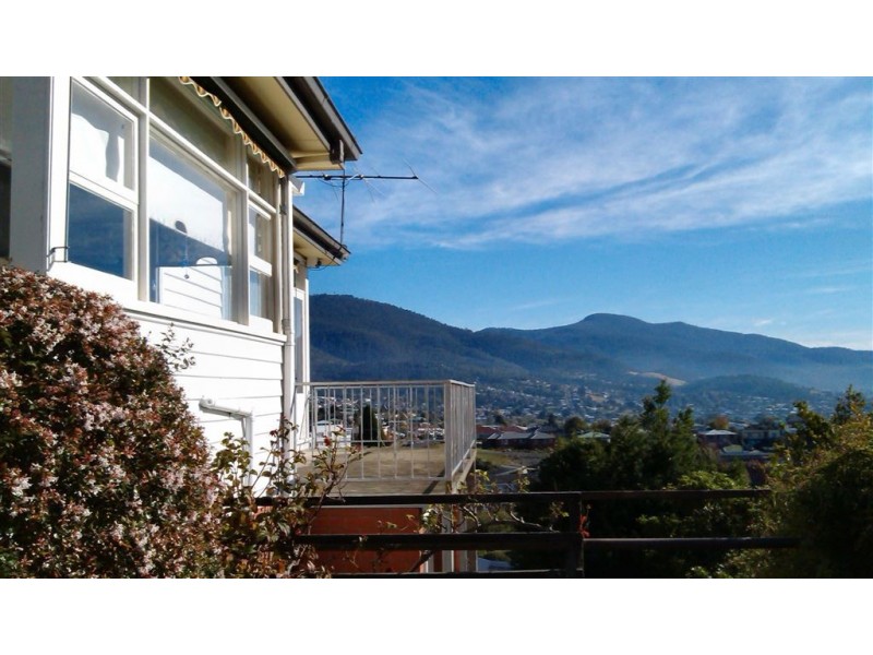 2 Cranleigh Crescent, West Moonah TAS 7009