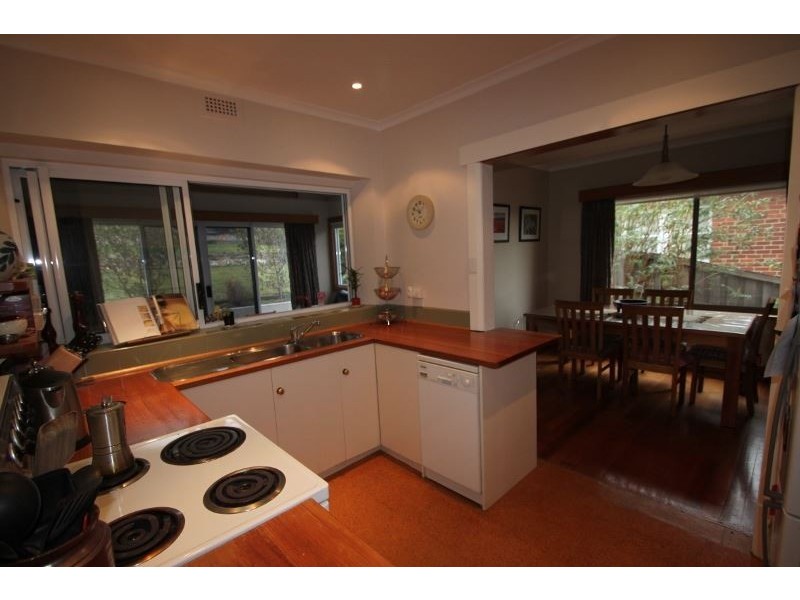 12 Barclay Crescent, Rosetta TAS 7010