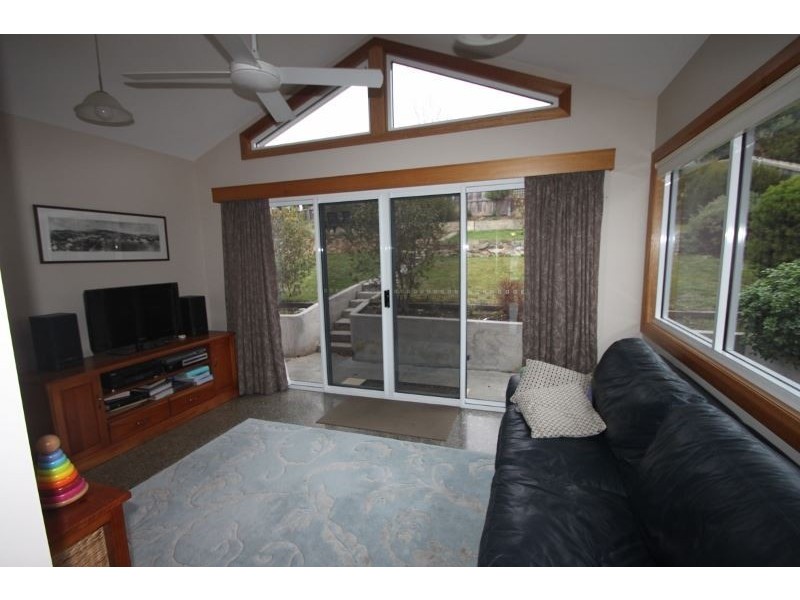 12 Barclay Crescent, Rosetta TAS 7010