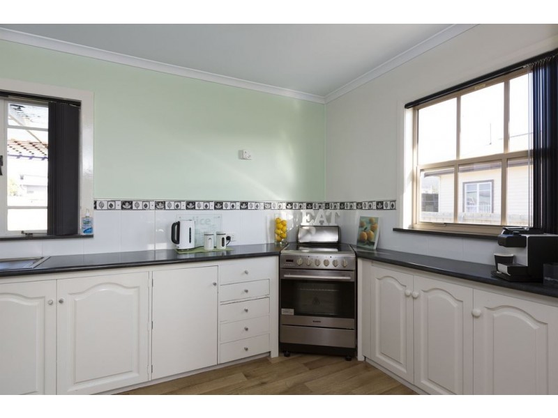 9 Falcon Road, Claremont TAS 7011