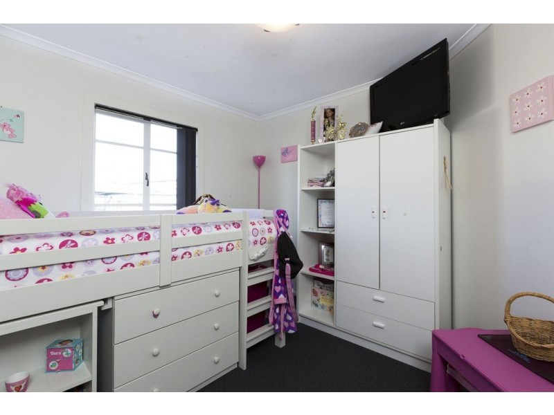 9 Falcon Road, Claremont TAS 7011