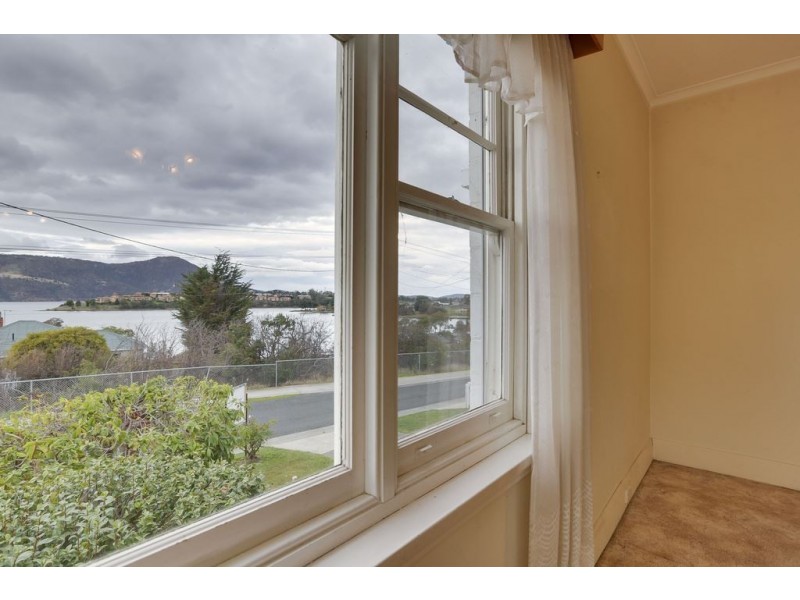 124 Main Road, Austins Ferry TAS 7011