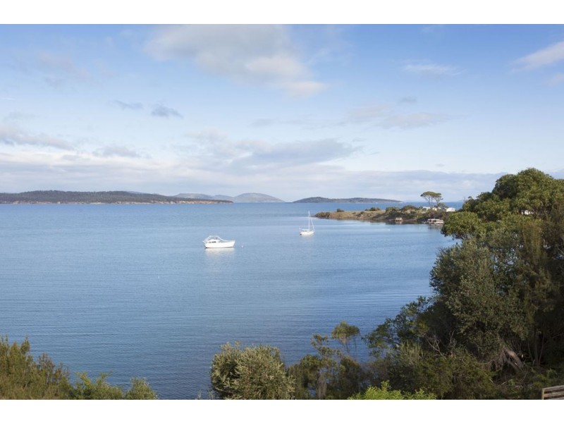 29-31 Susans Bay Road, Primrose Sands TAS 7173