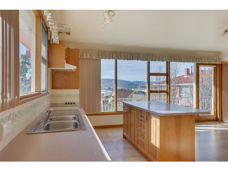3 Loscombe Court, Moonah TAS 7009