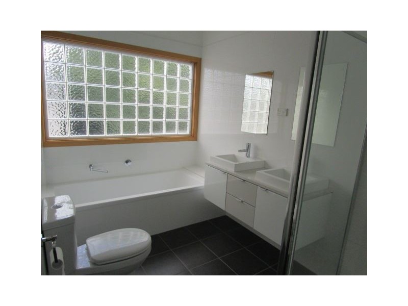 2 Milton Crescent, Moonah TAS 7009