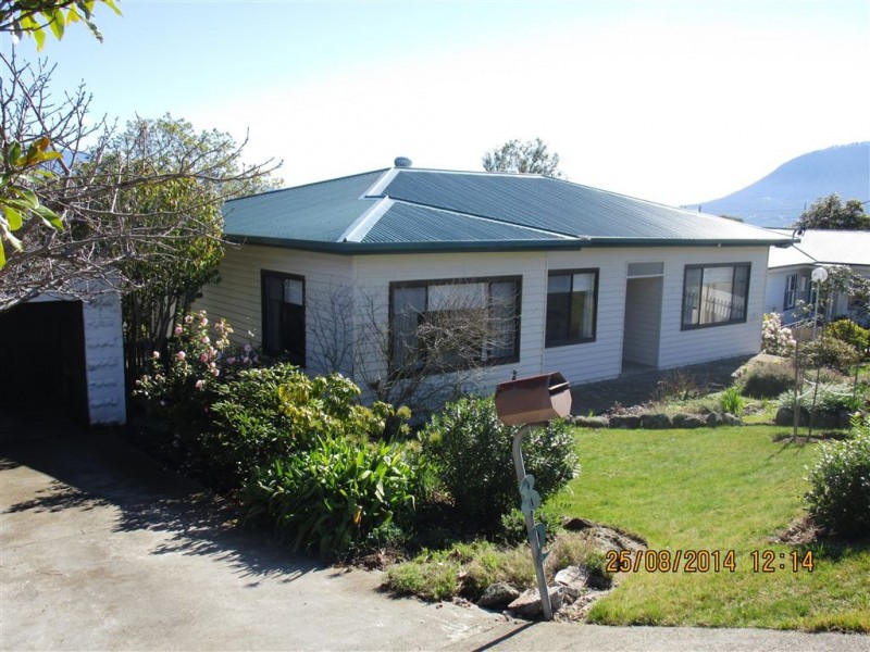 82 Lennox Avenue, Lutana TAS 7009
