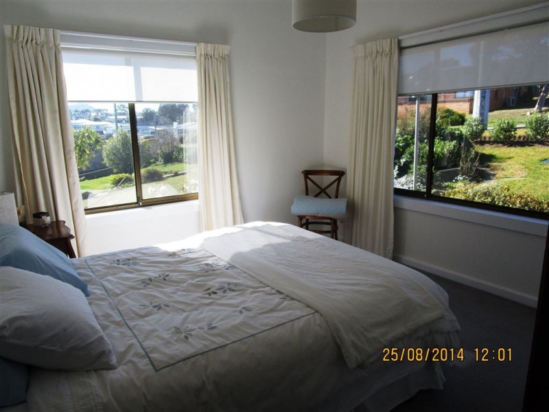 82 Lennox Avenue, Lutana TAS 7009