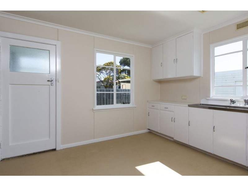 3 Negara Crescent, Goodwood TAS 7010