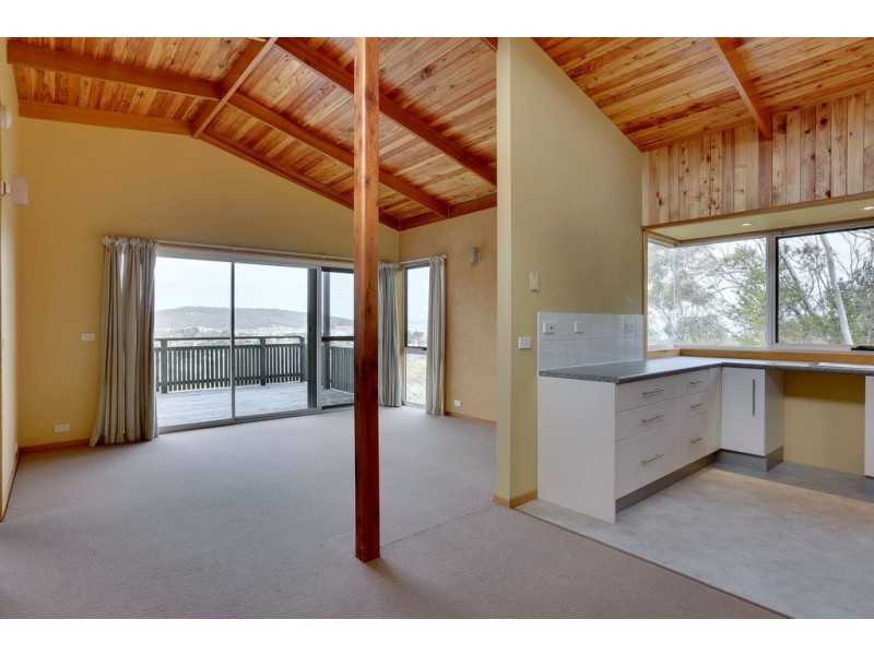 5 Pitt Street, Dodges Ferry TAS 7173
