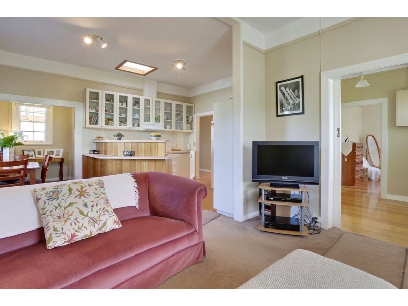 124 Bowen Road, Lutana TAS 7009