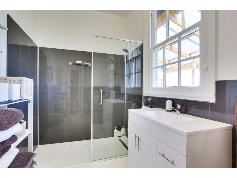 124 Bowen Road, Lutana TAS 7009
