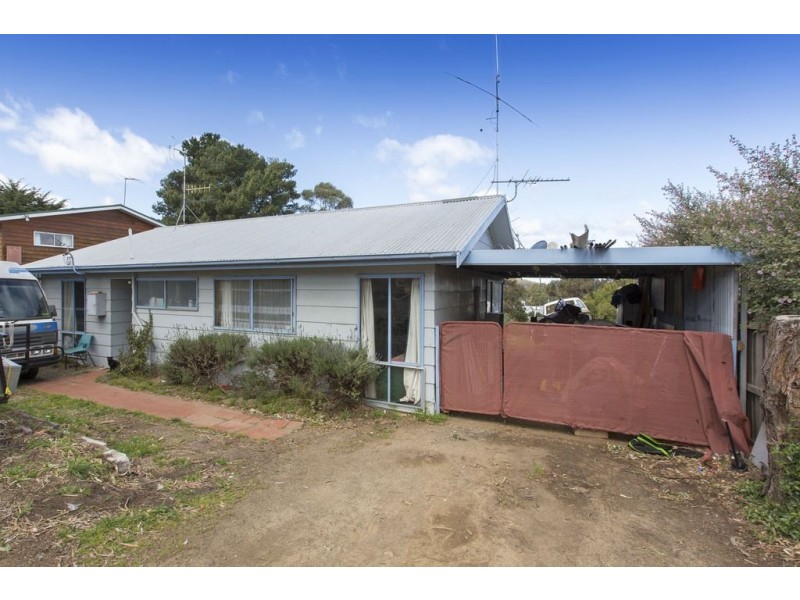 10 Meethenar Street, Carlton TAS 7173